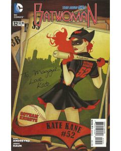 Batwoman (2011) #  32 Cover B (9.0-VFNM) Nocturna