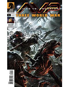 Aliens vs. Predator Three World War (2010) #   1 (9.0-VFNM)
