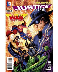 Justice League (2011) #  22 Cover B (8.0-VF) Trinity War Pt. 1
