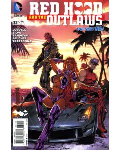 Red Hood and the Outlaws (2011) #  32 (9.0-VFNM)
