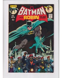 Batman (1940) # 230 (5.0-VGF) (985059) Neal Adams cover