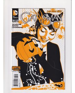 Catwoman (2011) #  35 Cover B (8.0-VF) (2263537) Joshua Middleton Variant