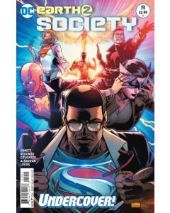 Earth 2 Society (2015) #  19 (8.0-VF)