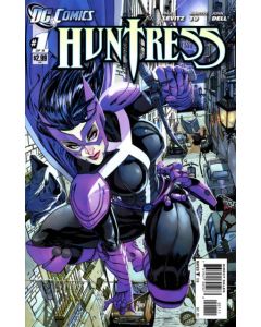 Huntress (2011) #   1 (8.0-VF)
