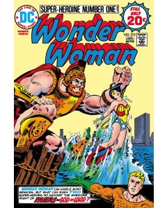 Wonder Woman (1942) # 215 (4.0-VG) Aquaman