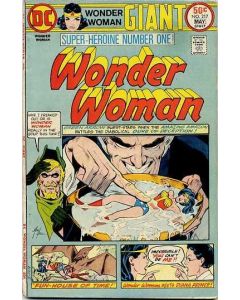 Wonder Woman (1942) # 217 (4.5-VG+) Green Arrow