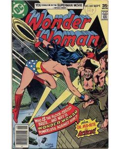 Wonder Woman (1942) # 235 (4.0-VG) Dr. Mid-Nite